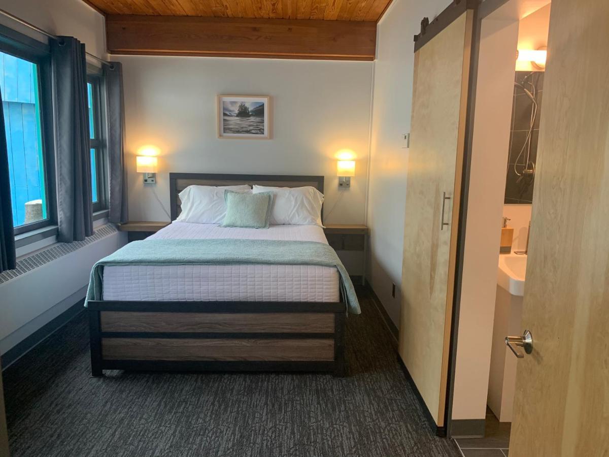 Seward Adventure Lodge エクステリア 写真